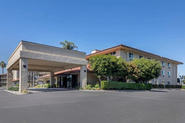 Best Western Plus Executive Inn image 16